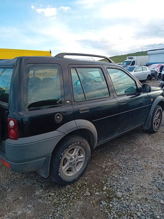 Land Rover 1.8 бензин 2000 година 120 к.с.