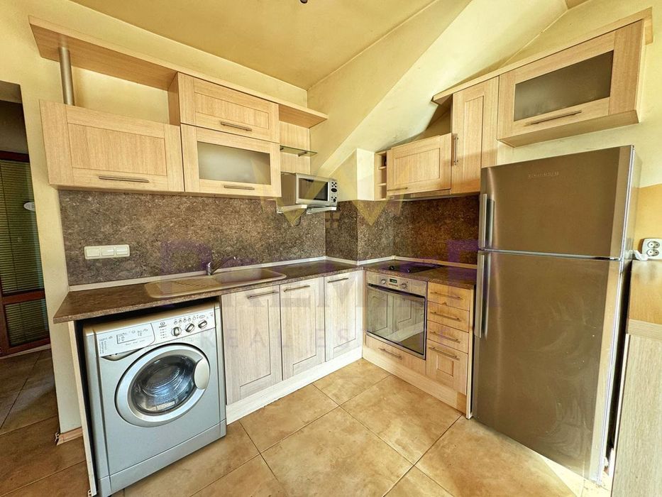 Продава се Двустаен апартамент в Варна, Лятно кино Тракия - 72 кв.м за 2084 €/кв.м - Снимка #2