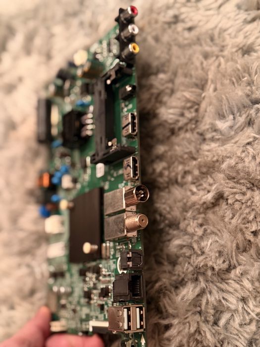 Placă de bază Hisense Smart TV – DZ/32A35EEVS (0006) + telecomandă