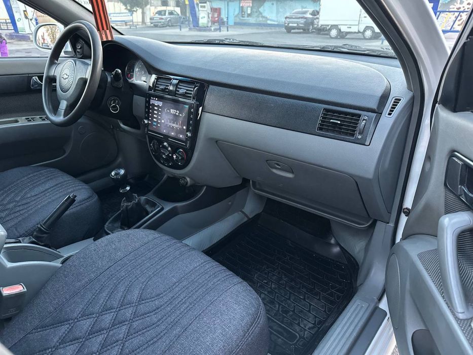 Продаётся Chevrolet Lasetti (MT) 1.8L 2010 года 1 позиция