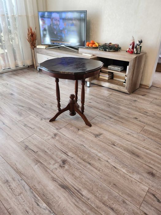 Ретро маса / страхотно запазена