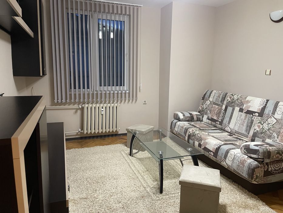 Дава се под наем Двустаен апартамент в Плевен, Идеален център - 50 кв.м за 265.2 € - Снимка #8