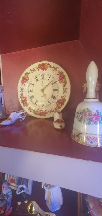 Английски стенен часовник с маркировка в отлично състояние