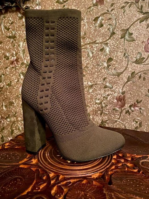 Стильные ботильоны (Греция)