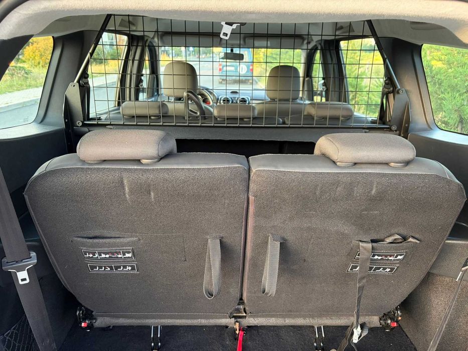 Dacia Lodgy 7 Locuri / 1.5 Dci - 110 c.p / Euro 5 / Navy / Posibilitate finanțare doar cu buletinul. Avans 0