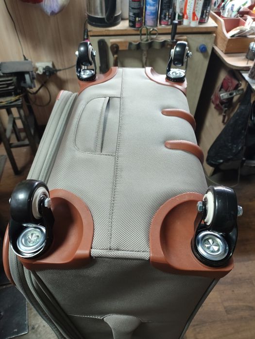 Ремонт чемоданов