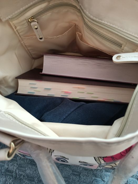 Сумка от бренда Oriflame