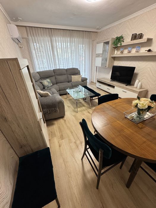 Дава се под наем Двустаен апартамент в Свиленград - 62 кв.м за 348.84 € - Снимка #1