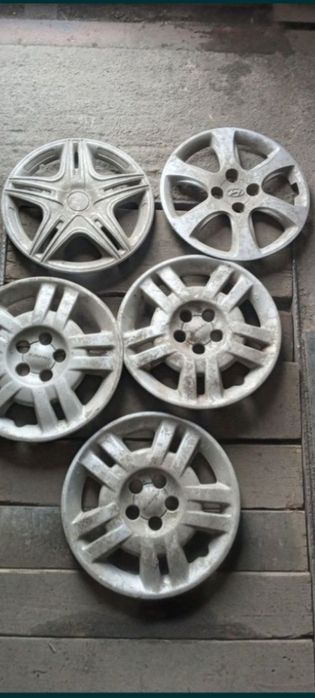 Колпаки на машину