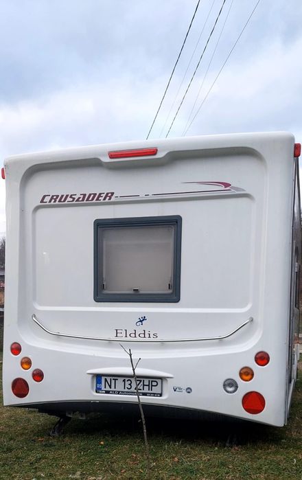 Vand rulota an 2003 înmatriculată în România.