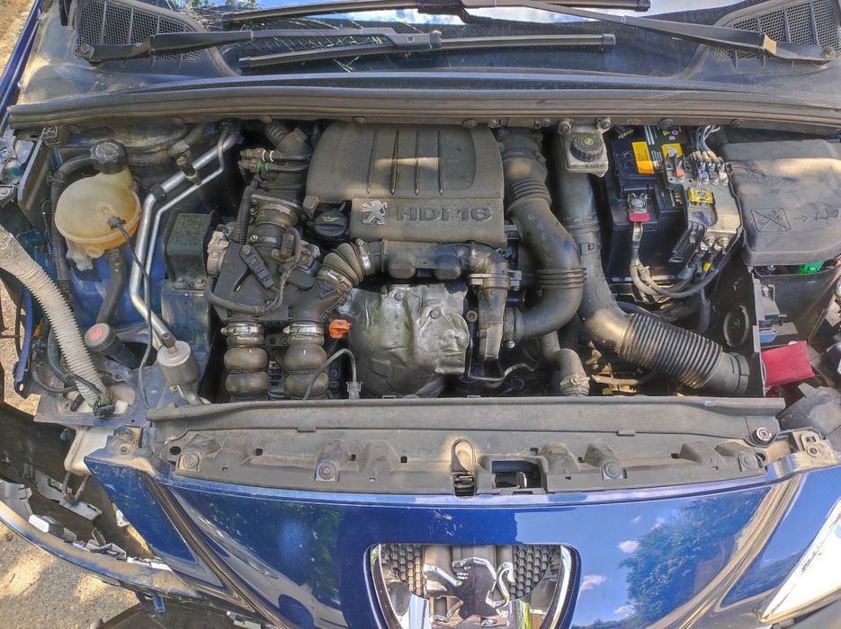 На части!!!Пежо-308,1.6HDI