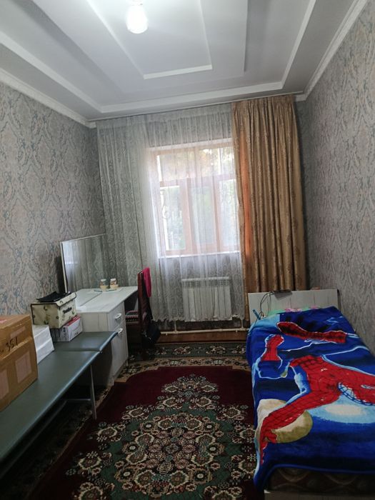 Массив Строитель  1,36 сотки 5 комнат 2 этажный дом