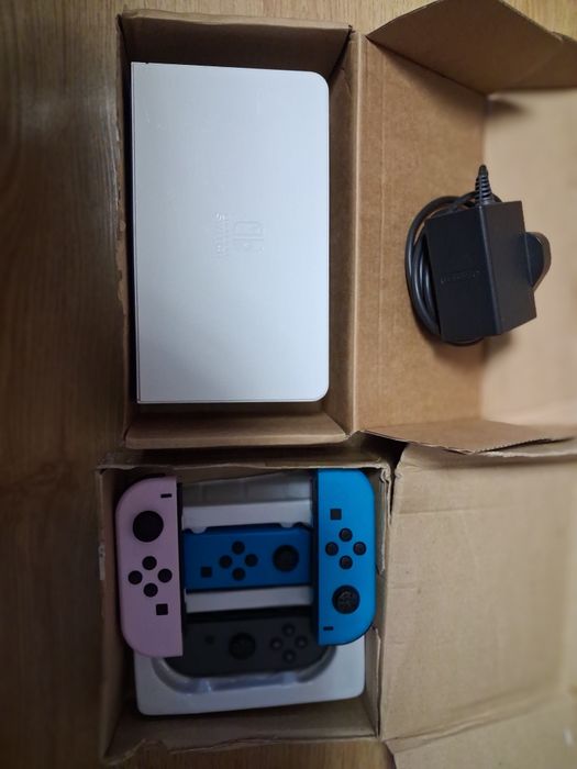 Dock Nintendo Switch+4 joy-conuri