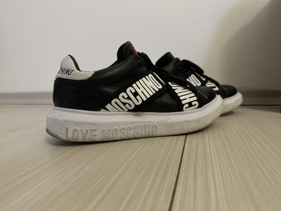 Обувки Love Moschino