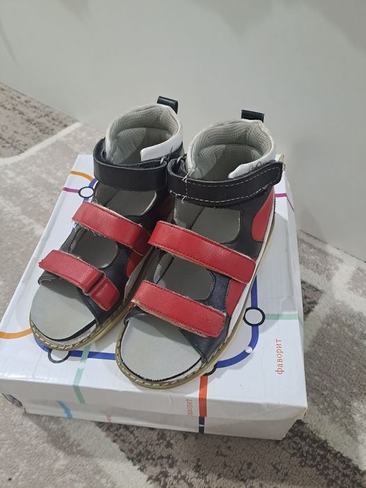 Продам  ортопедические обувь 32 размер