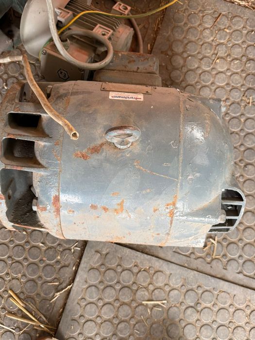 Motoare electrice 380V