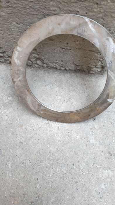 Flanșe de inox făcute manual