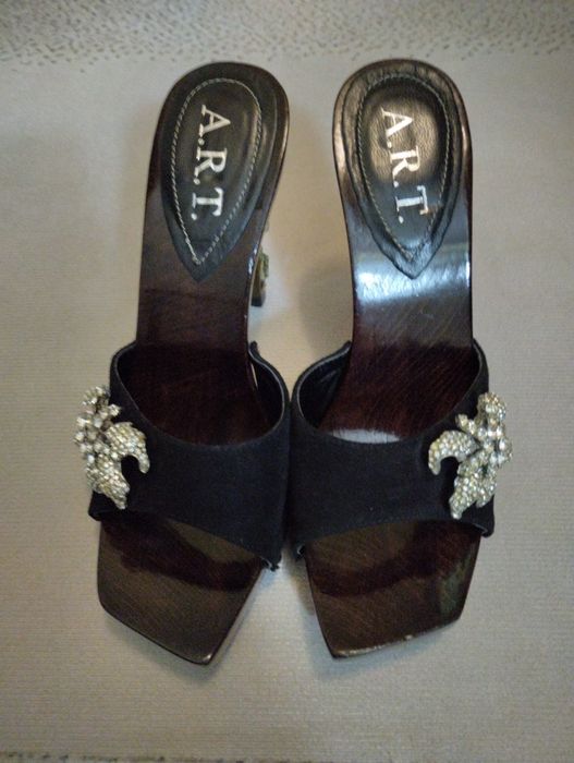 Шлепки эксклюзивные очень крутые