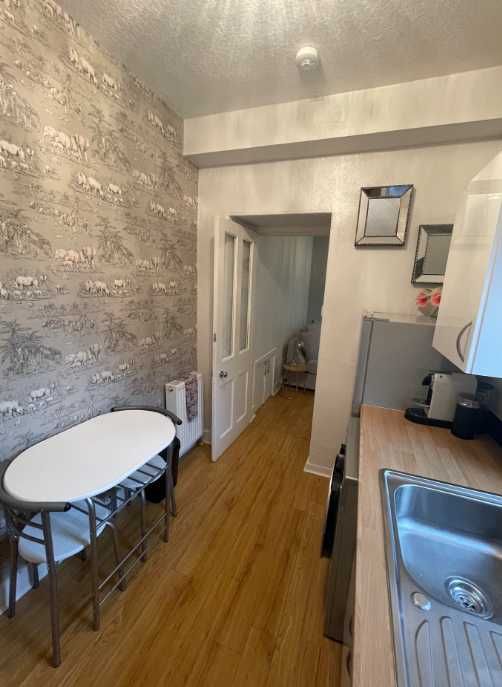 Дава се под наем Двустаен апартамент в Пловдив, Младежки Хълм - 63 кв.м за 280.5 € - Снимка #3