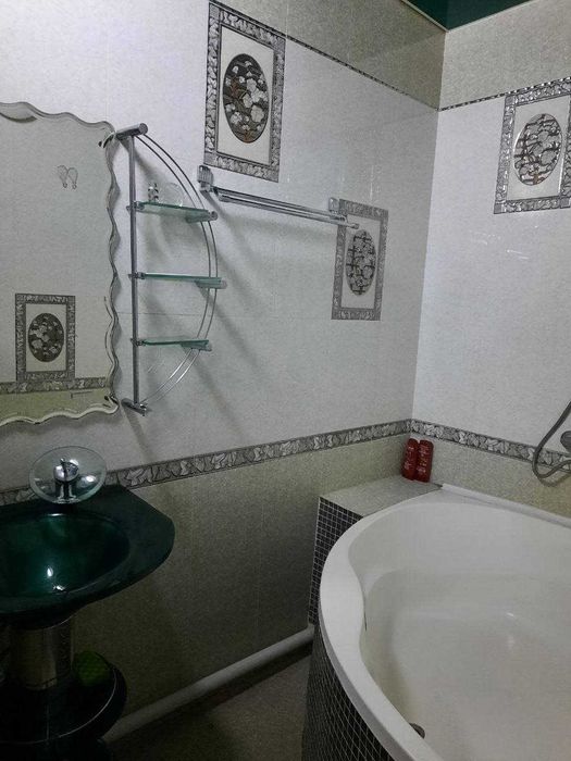 Сдается 2 комнатная 3 этаж Ганга