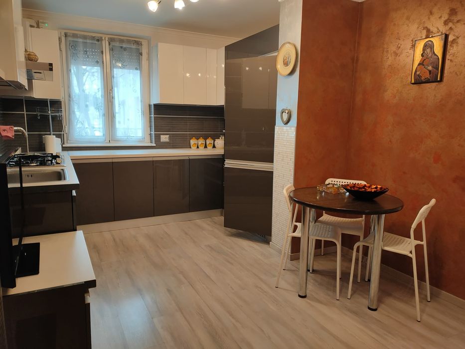 Închirieri apartament