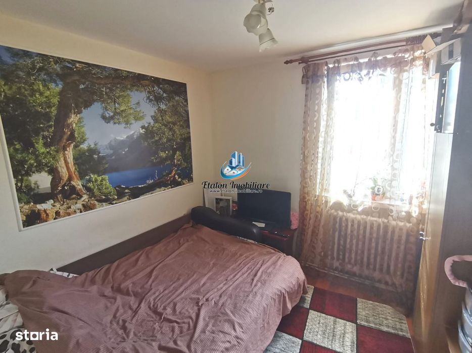 Apartament 3 camere semidecomandat, Piata Darmanesti, Piatra Neamt — fotografia 3