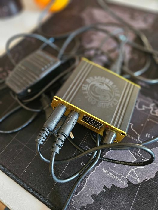 Sursa de alimentare LCD pentru aparat de tatuaj, cu pedala Dragonhawk