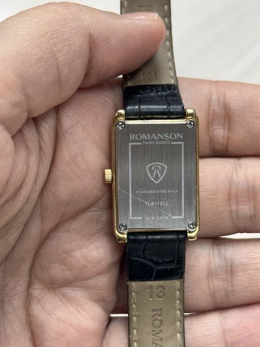 Часы позолоченные Romanson