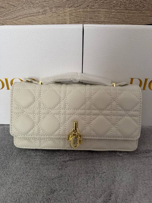 Нова чанта на Dior