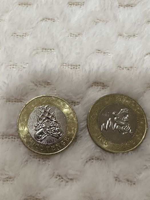 Монета 100 тенге