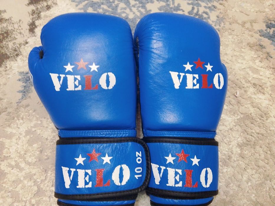 Боксерские перчатки