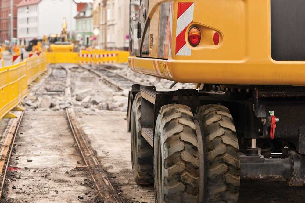 Гуми колесен багер 10.00-20 APOLLO