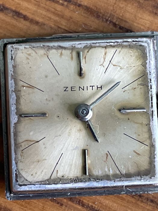 Ceas zenith mecanic