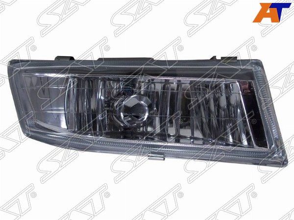 Фара противотуманная Toyota Ipsum