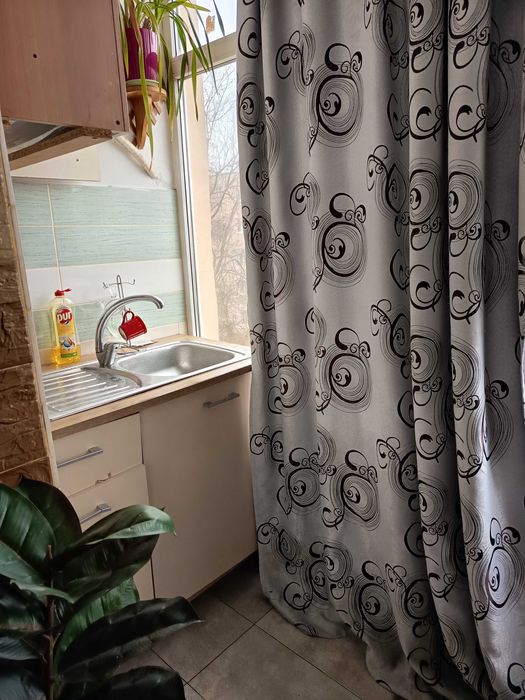 Apartament 2 semidecomandate transformat în 3