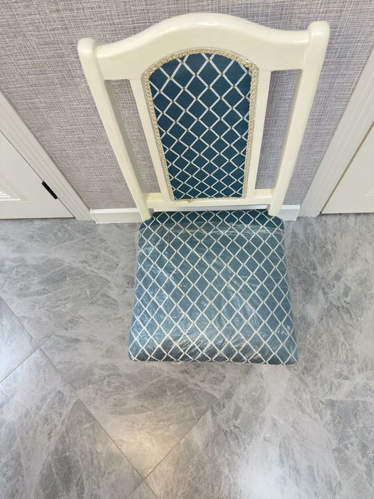 Продается новые Стулья 12 шт