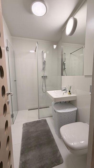 Apartament 5 camere, 98 mp, etaj 3, complet mobilat si utilat-Suceava