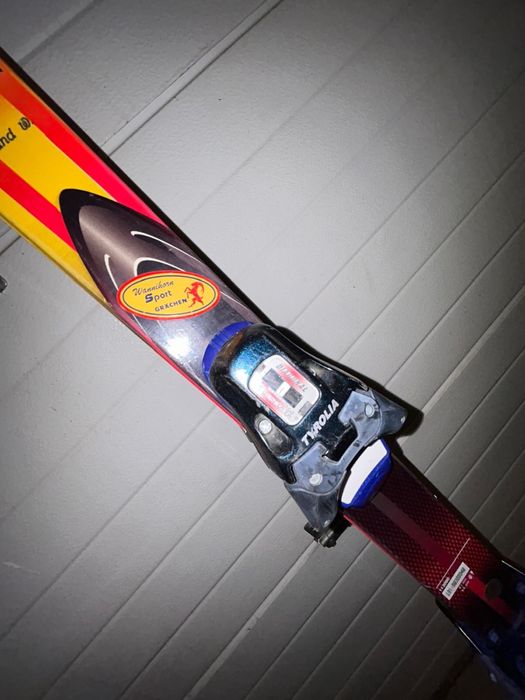 Schiuri atomic 199cm cu clapari 41-43,5