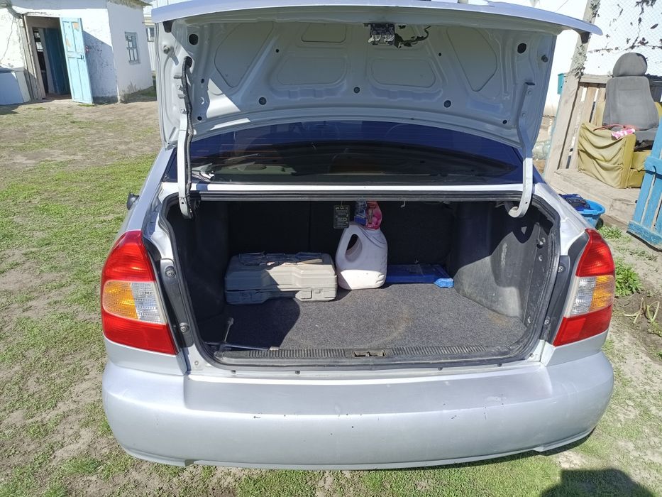 Хундай акцент 2003 1.5