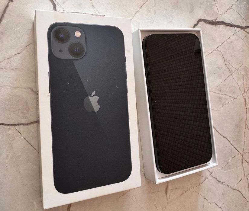 продам телефон айфон 13