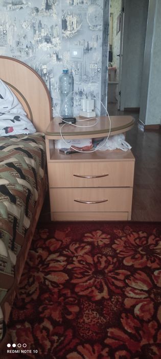 Продам спальный гарнитур