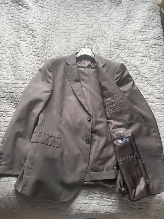 Класически мъжки костюм Teodor с етикет, размер 56