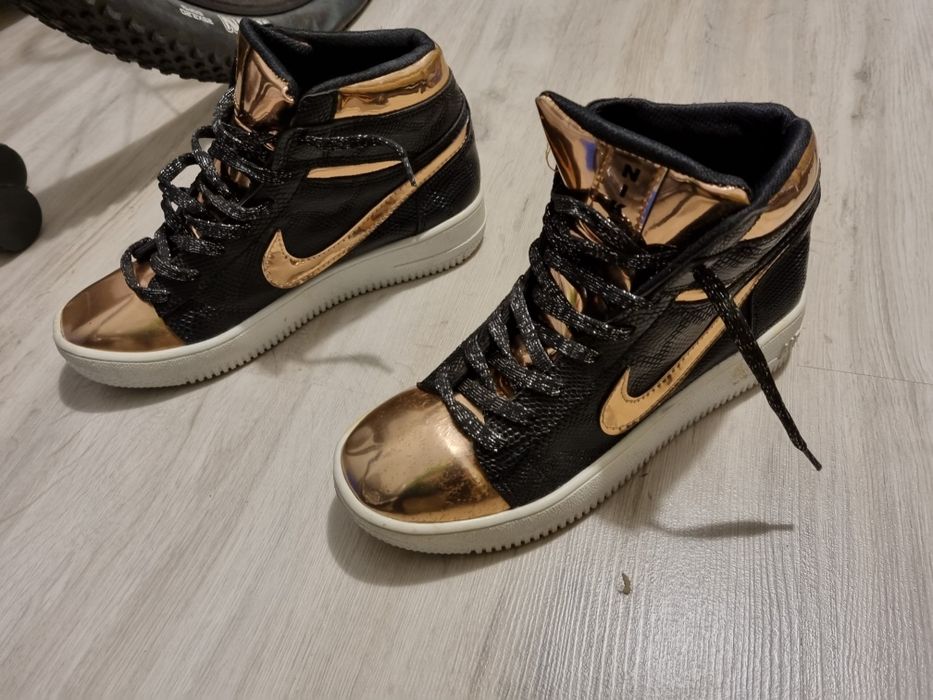 adidasi nike marimea 38 geaca reebok geaca piele