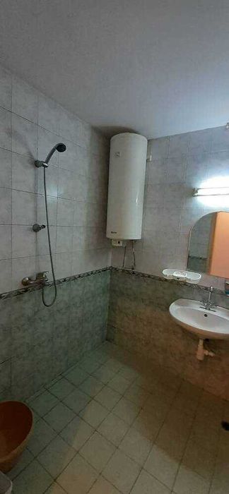 Дава се под наем Двустаен апартамент в Бургас, Възраждане - 74 кв.м за 357 € - Снимка #5