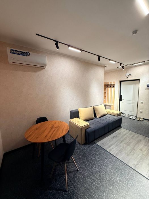 Arenda. Tapoich Krug. studio splany bn hamma sharoitlari bor. 700 u.e