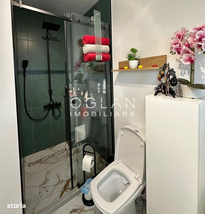 Apartament 3 cam. cu teren 120 MP, la vila