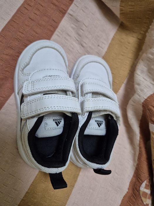 Детски маратонки  Adidas  21 номер