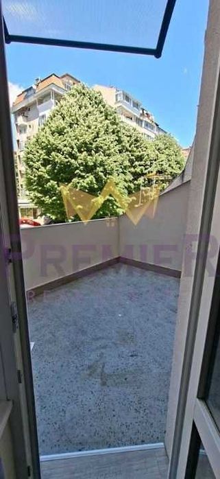 Двустаен апартамент, Техникумите