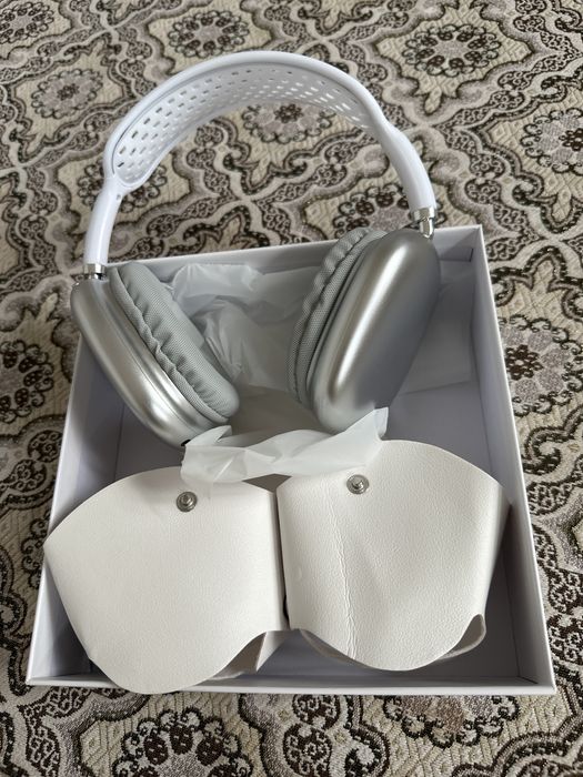 Air Pods Max ақ түсі