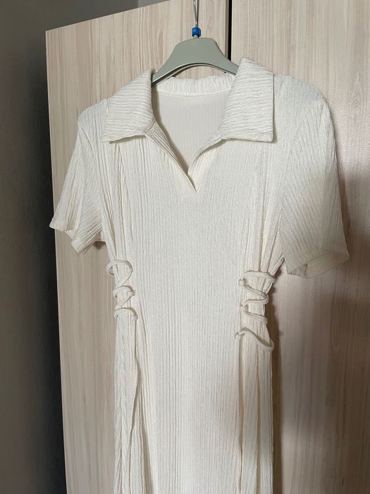 Стахотна миди рокля